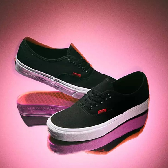 Vans WMNS Authentic
Secret Lover Black
VN000BW5BLK
Sneakers - Picture 5 of 16